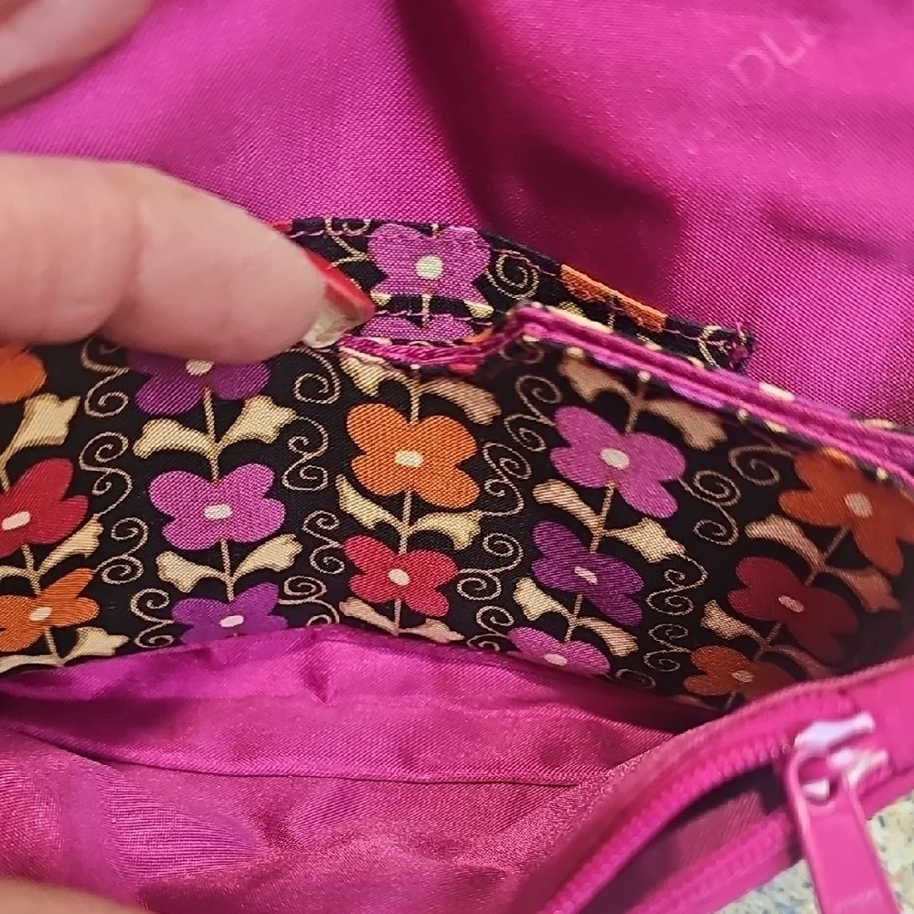 Vera Bradley NWOT Fuchsia Quilted Wristlet